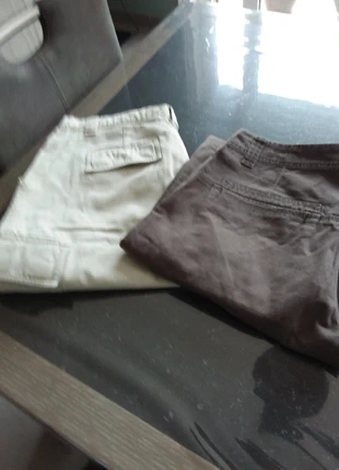 Pantacourt 1 beige taille 46 marque Workjeans et 1 marron taille 44 marque Hpwkazh, marke: HPWKAZH, zustand: Gut, größe: XL, 6,00 €, 7,00 € inklusive Vinted-Käuferschutz