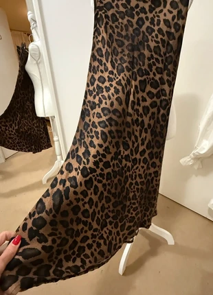 Jupe longue imprimé léopard, marque: Boutique Italiana, état: Très bon état, taille: S / 36 / 8, 10,00 €, 11,20 € Protection acheteurs incluse