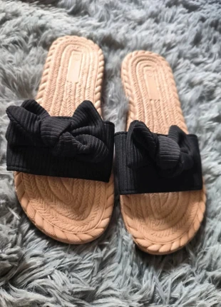 Mules été femme avec nœud noir – Style plage confortable – Pointure 40, marque: Tendance, état: Très bon état, taille: 40, 5,00 €, 5,95 € Protection acheteurs incluse