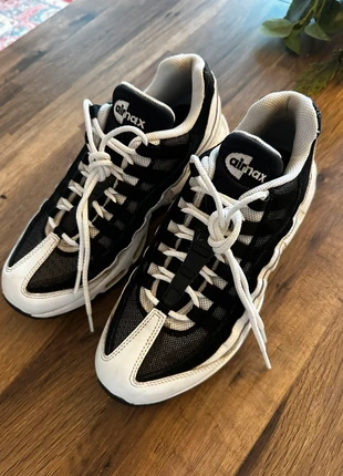 Nike AirMax, brand: Nike, condition: Good, size: 7, £28.00, £30.10 includes Buyer Protection