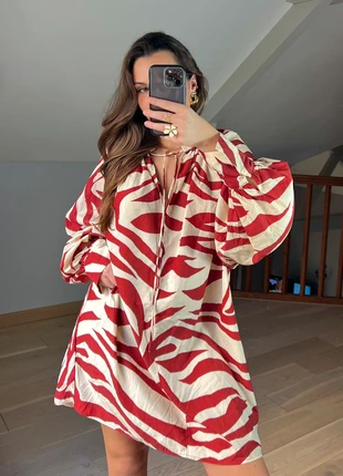 Robe à imprimer beige H&M taille M/38, marke: H&M, zustand: Sehr gut, größe: M / 38 / 10, 15,00 €, 16,45 € inklusive Vinted-Käuferschutz