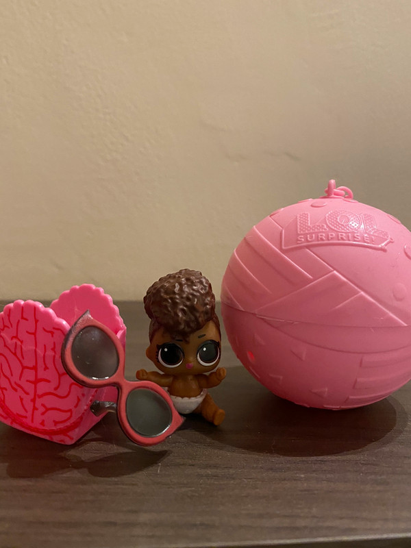 Lil Thrilla lol surprise Lil sisters serie 4eye spy Vinted