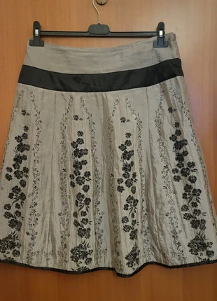 🌺 Gonna lunga ricamata – beige e nero Promod 🖤, marke: Promod, zustand: Sehr gut, größe: XL / 42 / 14, 5,00 €, 5,95 € inklusive Vinted-Käuferschutz