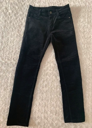 Pantalon velours fin 9ans kiabi , marke: Kiabi, zustand: Neu, größe: 9 Jahre / 134, 8,00 €, 9,10 € inklusive Vinted-Käuferschutz