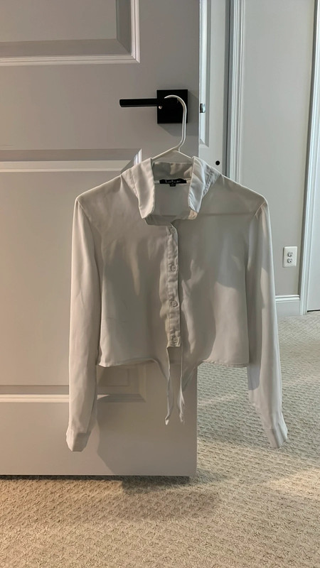 White button-up blouse 1