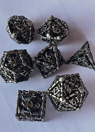 Antique Silver Coloured Metal Hollow D&D Dice with Capped Skull Figure, brand: D&D, condition: Very good, £15.00, £16.45 includes Buyer Protection