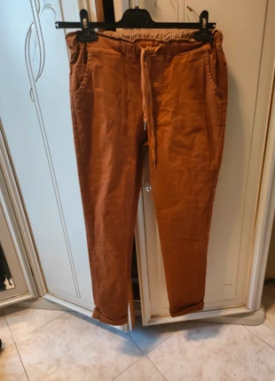 Pantalone marrone in cotone con elastico in vita, merk: MODA, staat: Nieuw met prijskaartje, maat: S / 36 / 8, € 9,00, € 10,15 inclusief Kopersbescherming
