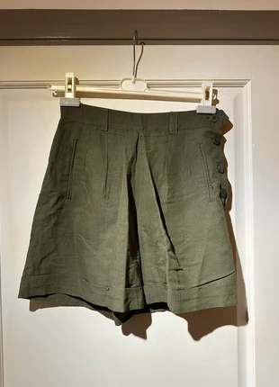 Short kaki Teenflo avec boutons sur le côté taille 38, marque: Teenflo, état: Très bon état, taille: M / 38 / 10, 8,00 €, 9,10 € Protection acheteurs incluse