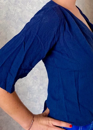 Haut bleu marine Comptoir des Cotonniers taille 38, marque: Comptoir des Cotonniers, état: Bon état, taille: M / 38 / 10, 20,00 €, 21,70 € Protection acheteurs incluse