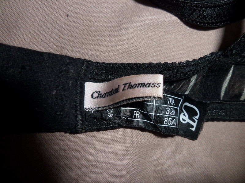 Soutien gorge Chantal Thomass 85A Noir fines rayures blanches 3