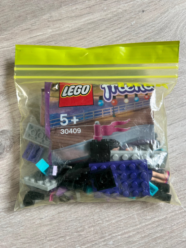 Lego Friends 30409 polybag auto-tamponneuse Emma 2