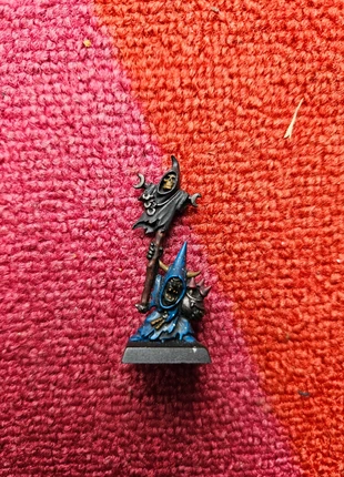 Warhammer Fantasy Old World Night Goblin Loon boss shaman, brand: Warhammer, condition: Very good, £10.00, £11.20 includes Buyer Protection