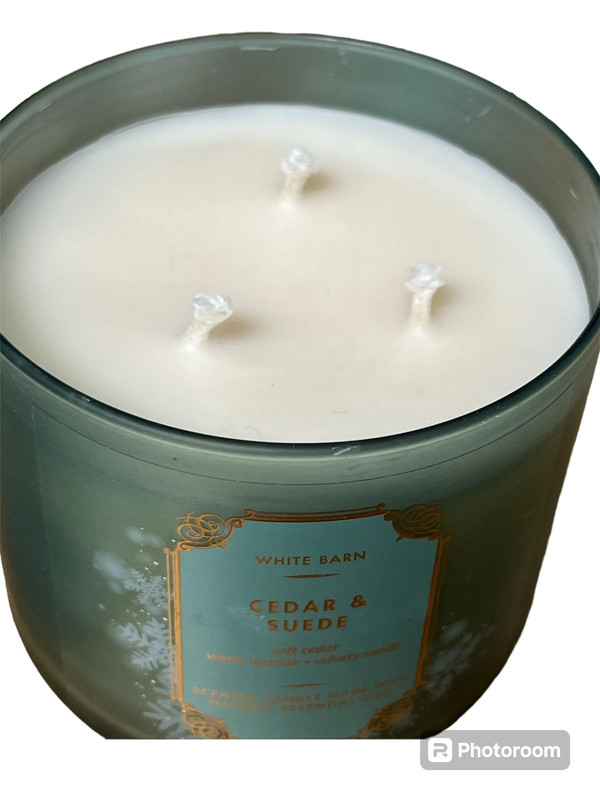 Bath & Body Works White Barn Cedar & Suede 3-Wick Candle 2