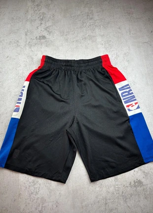 Short de sport NBA Taille M Noir, marque: NBA, état: Très bon état, taille: M, 11,25 €, 12,51 € Protection acheteurs incluse
