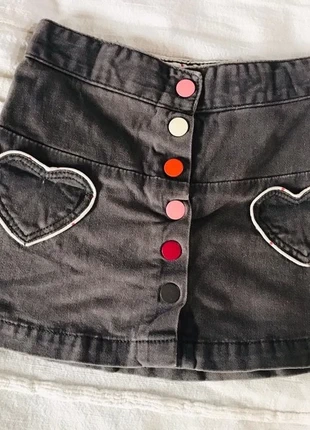 Ma jupette qui claque avec des coeurs, marque: H&M, état: Bon état, taille: 24-36 mois / 92 cm, 2,00 €, 2,80 € Protection acheteurs incluse