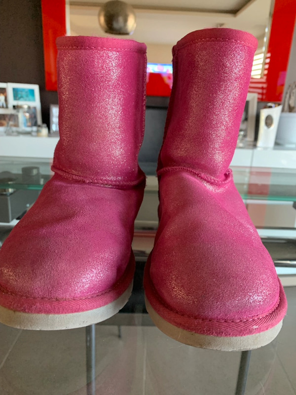 Ugg rose avec des paillettes Vinted