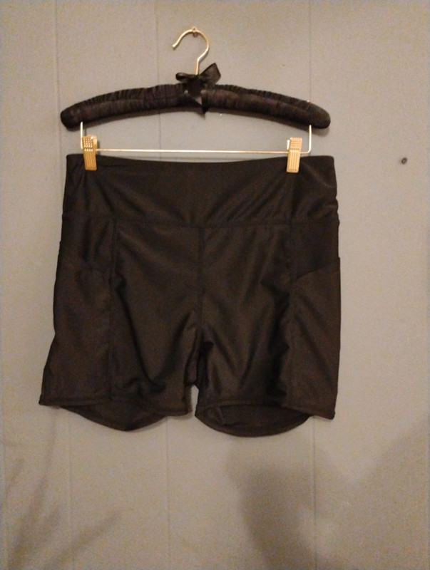 Women's athletic spandex shorts 1