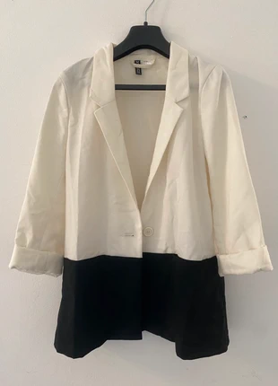 Black & White Long Blazer, marque: H&M, état: Très bon état, taille: S / 36 / 8, 3,00 €, 3,85 € Protection acheteurs incluse