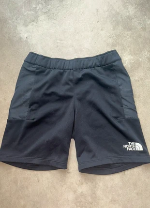 Short The North Face , marque: The North Face, état: Très bon état, taille: M, 25,00 €, 26,95 € Protection acheteurs incluse