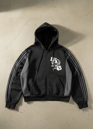 Hoodie varsity noir & gris – streetwear / unisexe / sportif / tendance, brand: NORTHLINE STUDIO, condition: Very good, size: M, €52.90, €56.25 includes Buyer Protection