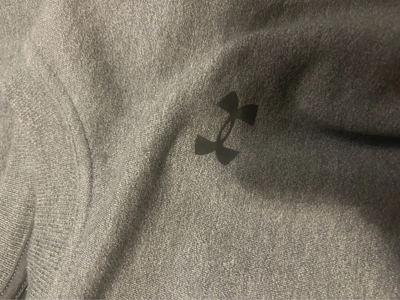 Under armour crewneck 4