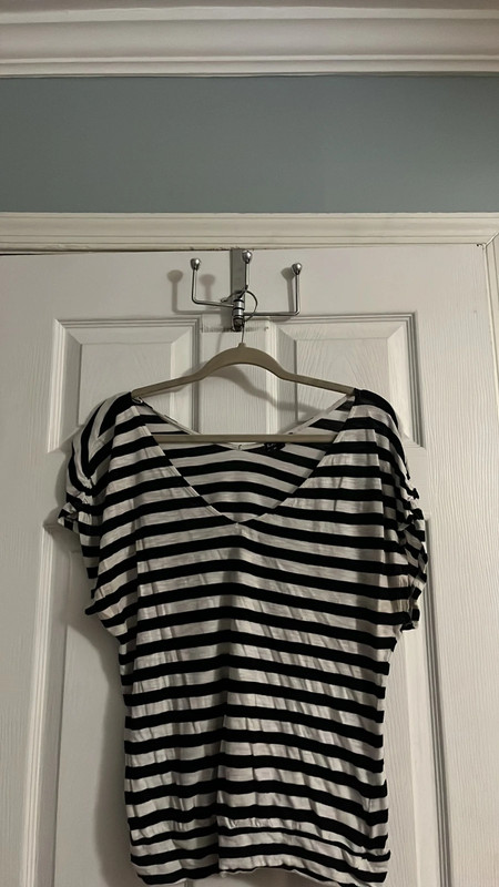 Express double V black and white striped Short Sleeved Shirt 3