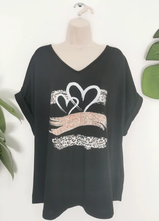 Tee-shirt noir col en V à imprimé léopard Shein Curve Taille 2XL - 48, marke: Shein, zustand: Sehr gut, größe: 4XL / 48 / 20, 9,50 €, 10,68 € beinhaltet Vinted-Käuferschutz Pro