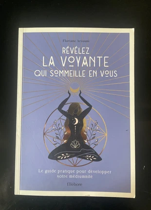Révélez la voyante qui sommeille en vous, staat: Heel goed, € 8,00, € 9,10 inclusief Kopersbescherming