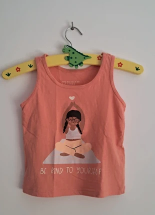 Camiseta sin mangas, merk: Primark, staat: Heel goed, maat: 12-18 maanden / 80 cm, € 2,00, € 2,80 inclusief Kopersbescherming
