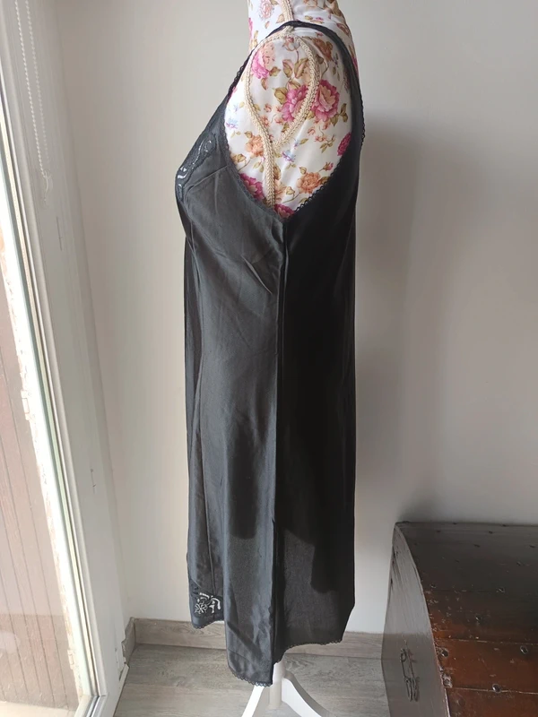 Fond de robe vintage - photo numéro 4