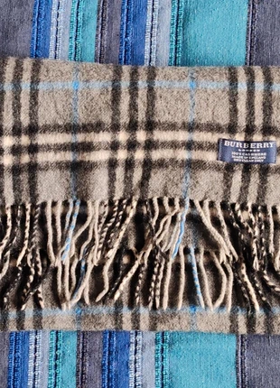 Sciarpa cachemire Burberry scarf cashmere sjaal kasjmier bufanda de cachemira Écharpe en cachemire , brand: Burberry, condizioni: Ottime, €90.00, €95.20 include la Protezione acquisti