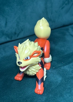 Grande figurine Pokémon arcanin articulé avec lance flamme arcanine arkani, marke: Pokémon, zustand: Gut, größe: Einheitsgröße, 8,00 €, 9,10 € inklusive Vinted-Käuferschutz