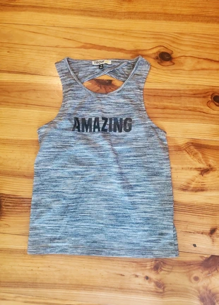 Maillot gris de sport, marque: Trois 25, état: Très bon état, taille: 10 ans / 140 cm, 1,00 €, 1,75 € Protection acheteurs incluse