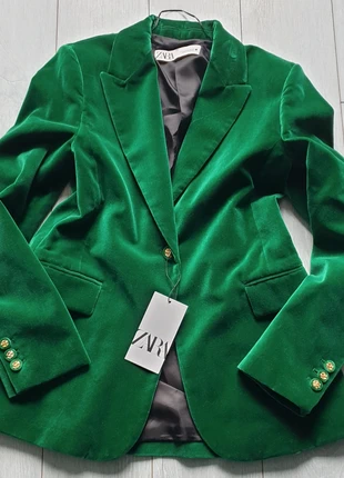 Blazer Zara velours vert Blazer velours Zara Blazer Zara velluto verde M, brand: Zara, condition: Very good, size: M / 38 / 10, €89.90, €95.10 includes Buyer Protection