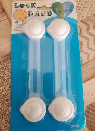 2 pièces verrou sécurité bebe, zustand: Neu, mit Etikett, 3,00 €, 3,85 € inklusive Vinted-Käuferschutz