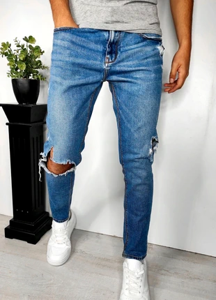 Jean troué bleu pull&bear T.46, marque: Pull & Bear, état: Très bon état, taille: XL, 15,00 €, 16,45 € Protection acheteurs (Pro) incluse