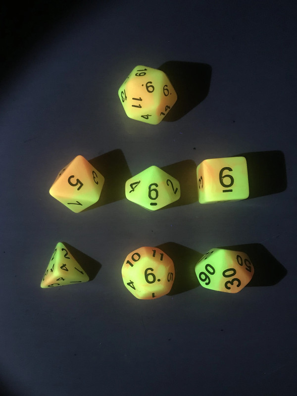 Set 7 Dadi Giallo fluorescenti al buio + bonus / 7 Dice Set Yellow Glow-in-the-dark + bonus 3