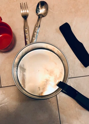 Set stoviglie da viaggio, brand: Quechua, condizioni: Nuovo senza cartellino, €5.00, €5.95 include la Protezione acquisti