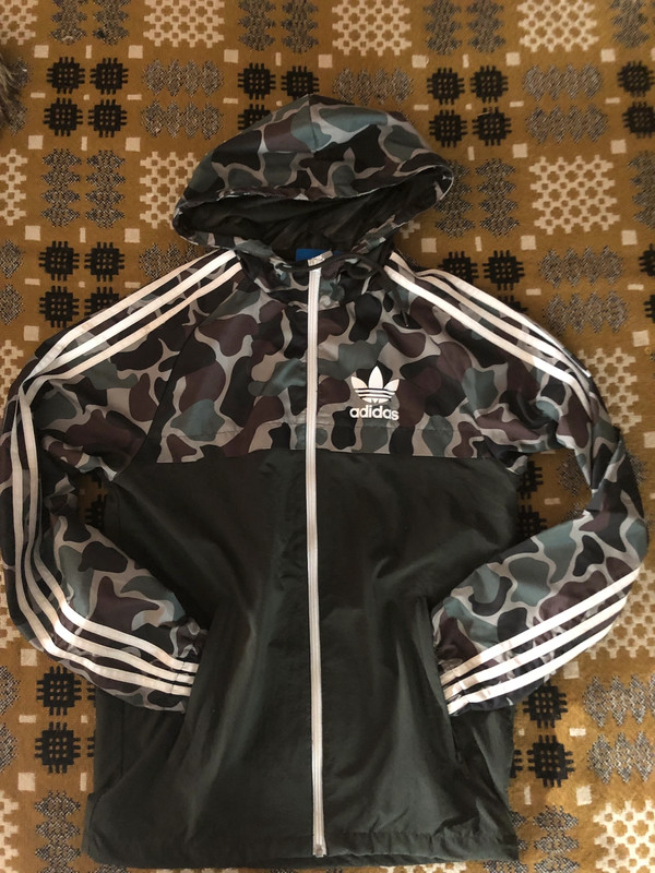 Adidas original hotsell camo windbreaker