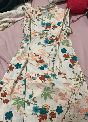 Vestido corto estilo chino estampado colores alegres Pull & Bear talla S, marque: Pull & Bear, état: Bon état, taille: S / 36 / 8, 3,00 €, 3,85 € Protection acheteurs incluse