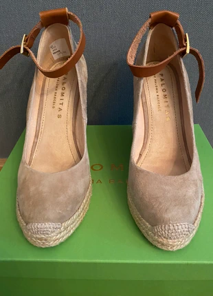 Sleehak taupe maat 37, merk: Paloma Barcelo, staat: Heel goed, maat: 37, € 85,00, € 89,95 inclusief Kopersbescherming