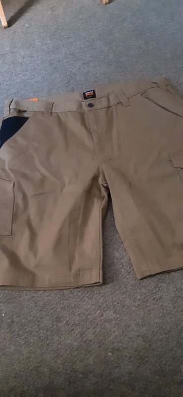 Mens shorts size sale 40 waist