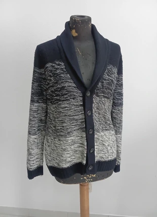 Cozy gradient cardigan size L "Price Drop!", marca: Vintage, estado: Satisfatório, tamanho: L / 40 / 12, €5.00, €5.95 inclui Proteção do Comprador