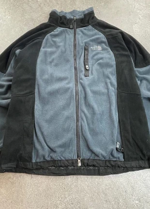 Veste polaire the north face goretex taille L homme logo brodé bleu/ noir, marke: The North Face, zustand: Gut, größe: L, 22,00 €, 23,80 € inklusive Vinted-Käuferschutz
