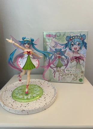 Hatsune miku figurine, marke: Taito, zustand: Sehr gut, größe: Einheitsgröße, 20,00 €, 21,70 € inklusive Vinted-Käuferschutz
