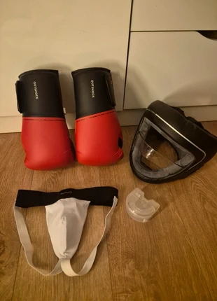 🥊 Kit boxe complet enfant outshock 🥊, marque: Decathlon, état: Neuf sans étiquette, 35,00 €, 37,45 € Protection acheteurs incluse