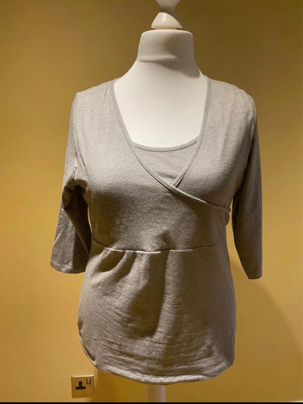 Size 16 blooming marvellous grey breastfeeding top