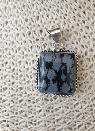 Zilver hanger met natuursteen Snowflake Obsidian, marca: Silver, estado: Nuevo sin etiquetas, 12,00 €, 13,30 € Protección al comprador incluida