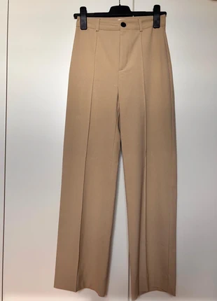 Pantalón de pinzas beige, marque: Pull & Bear, état: Très bon état, taille: S / 36 / 8, 8,00 €, 9,10 € Protection acheteurs incluse