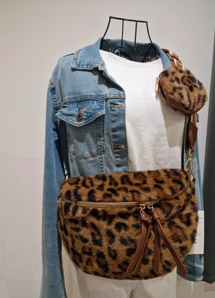 Sac banane en fausse fourrure léopard camel, brand: Boutique Parisienne, condition: Very good, €24.95, €26.90 includes Buyer Protection Pro